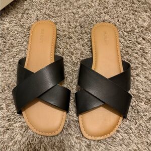 Old Navy Black Cross-Strap Sandals